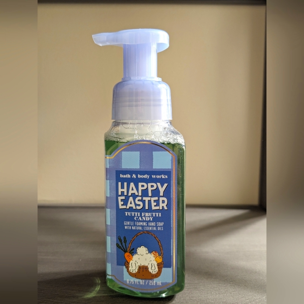 Bath and Body Works foaming hand soap - Tutti Frutti Candy